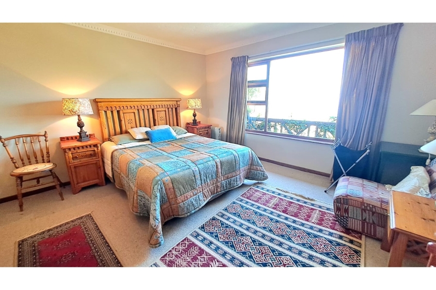 6 Bedroom Property for Sale in Brenton On Sea Western Cape